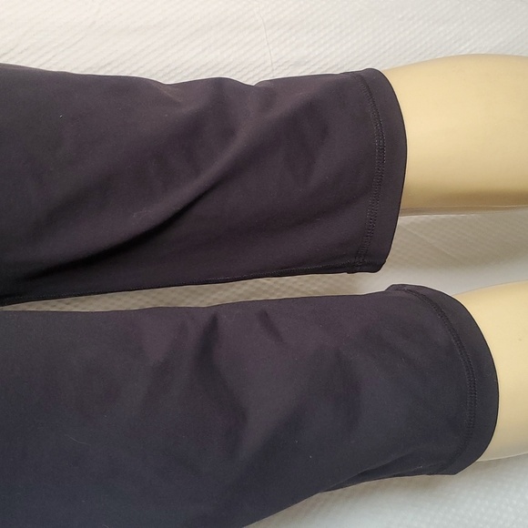 Patagonia Black crop Caprii pants Size L - Picture 7 of 10